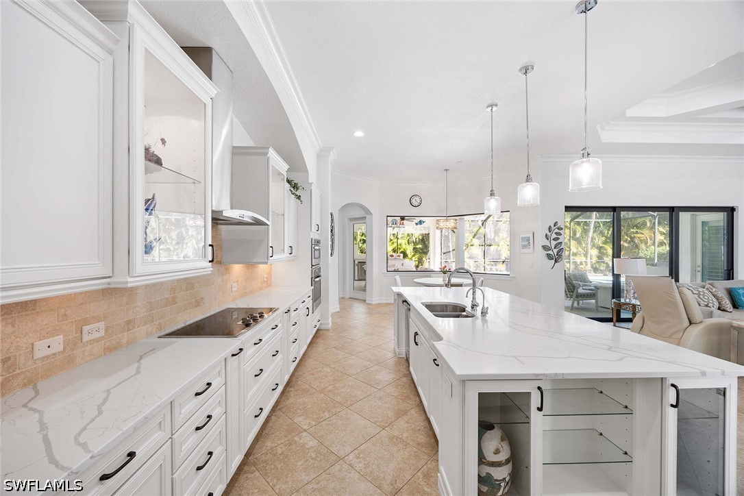 3 Bed Pool Home for Sale in Castlewood, photo 13