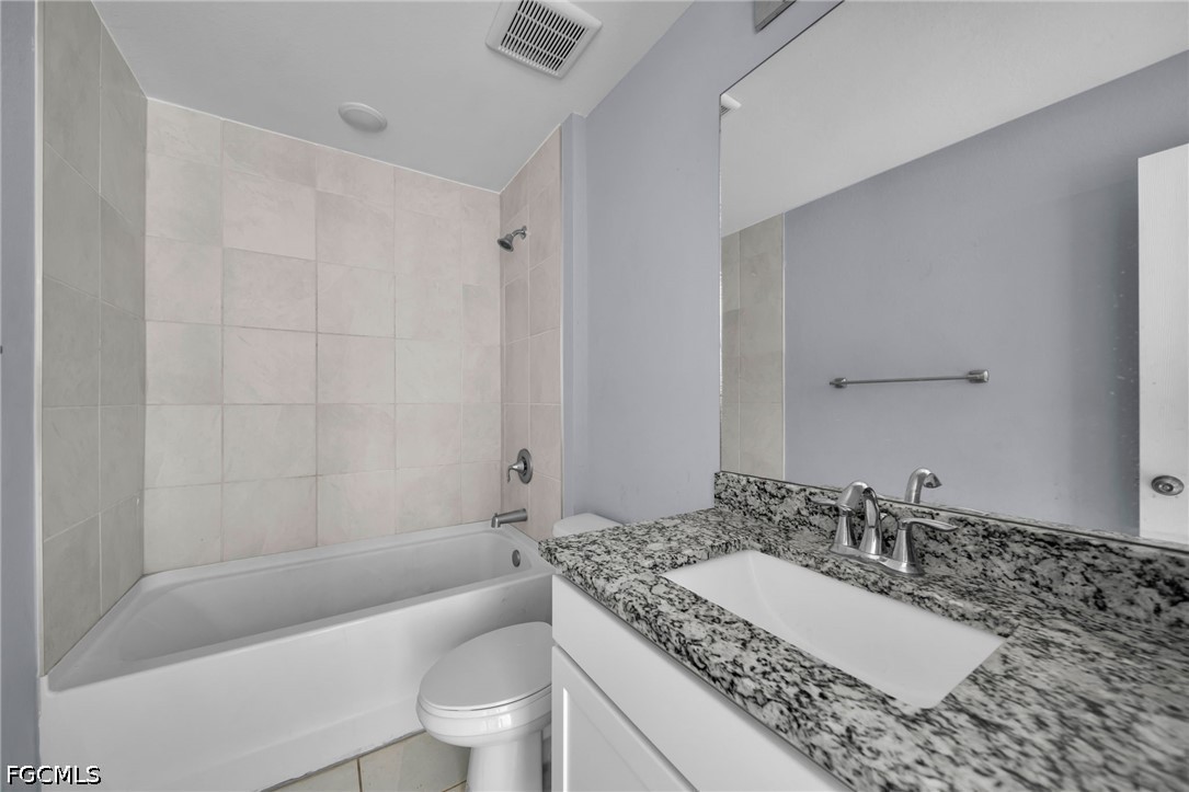 4 Bed SingleFamilyResidence for Sale in Cape Coral, photo 13