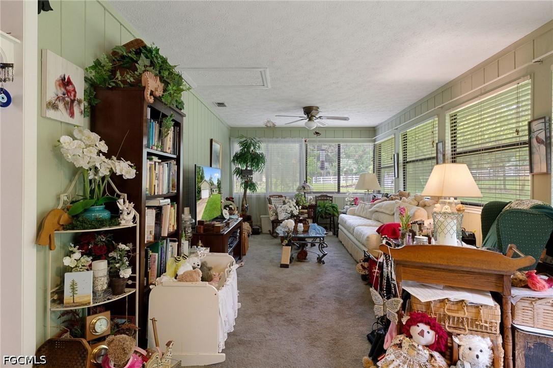3 Bed SingleFamilyResidence for Sale in Acreage, photo 13