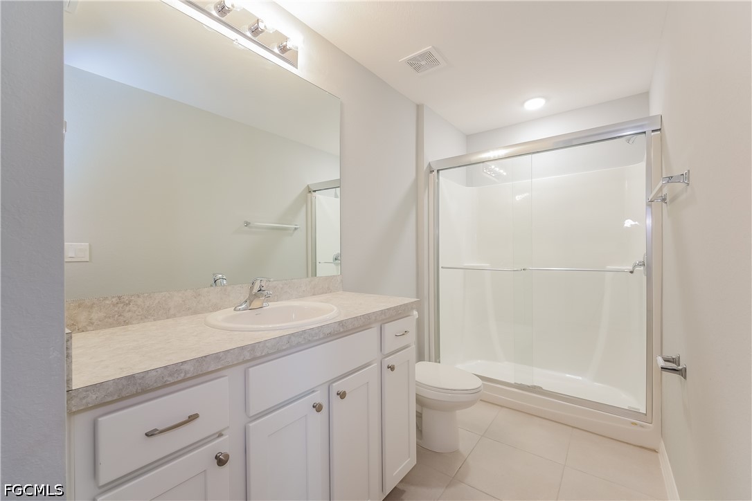 3 Bed SingleFamilyResidence for Sale in Lehigh Acres, photo 13