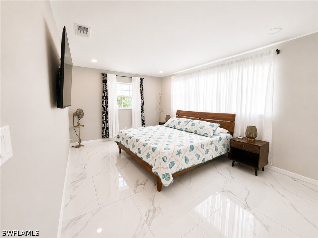 3 Bed SingleFamilyResidence for Sale in Cape Coral, photo 13