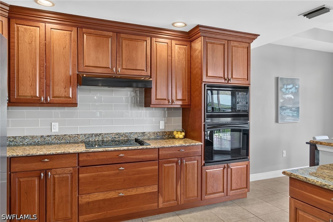 3 Bed Waterfront Home for Sale in Cape Coral, photo 13