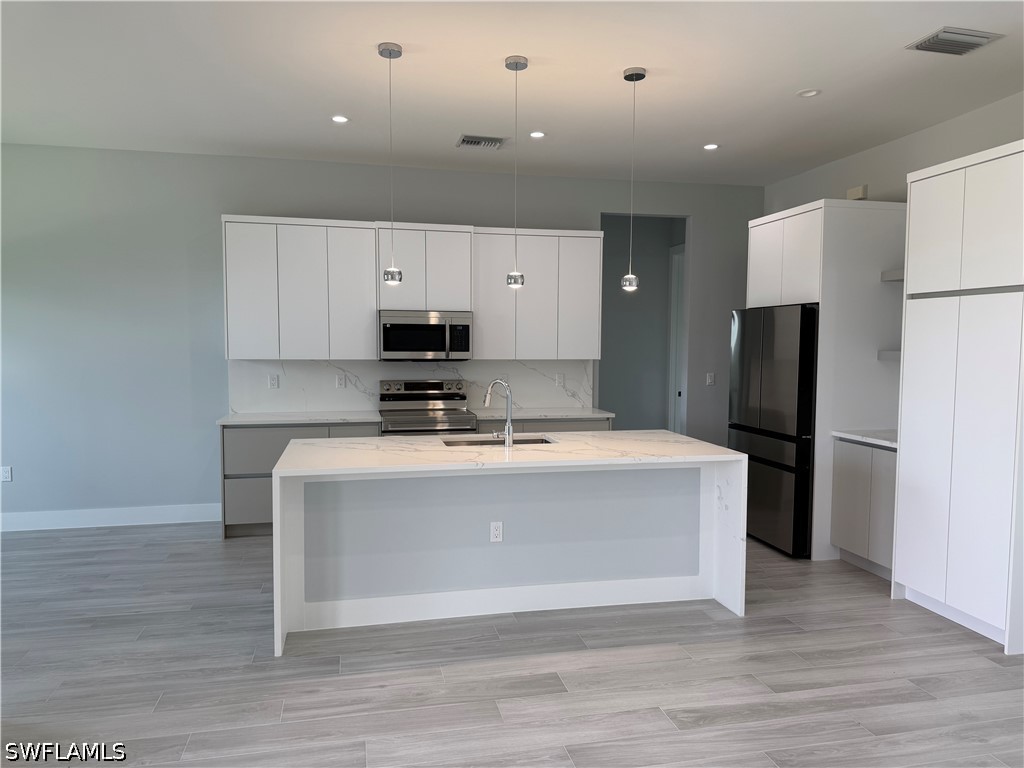2 Bed SingleFamilyResidence for Sale in Naples, photo 13