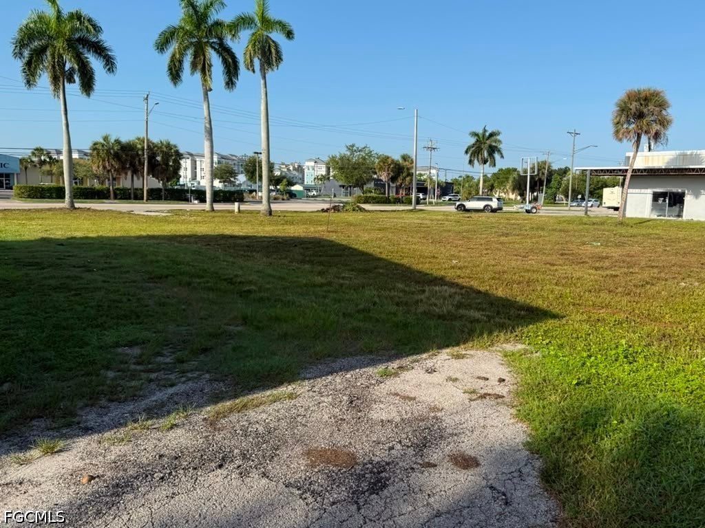 Retail for Sale in North Fort Myers, photo 13