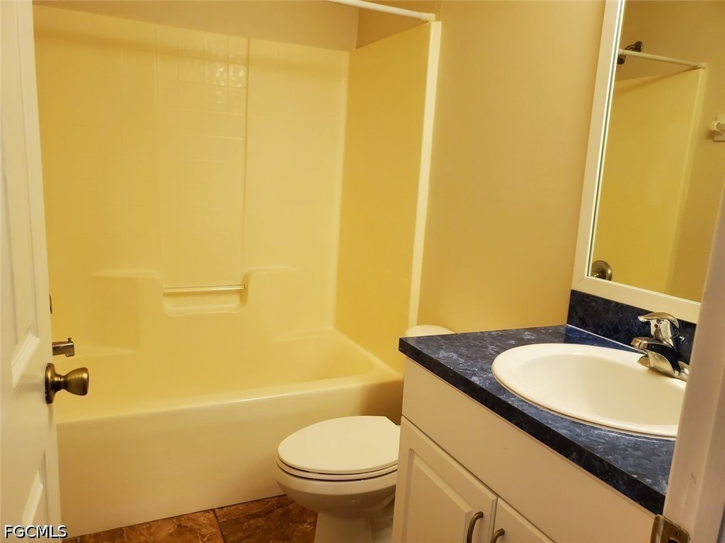 2 Bed Duplex for Sale in Lehigh Acres, photo 13