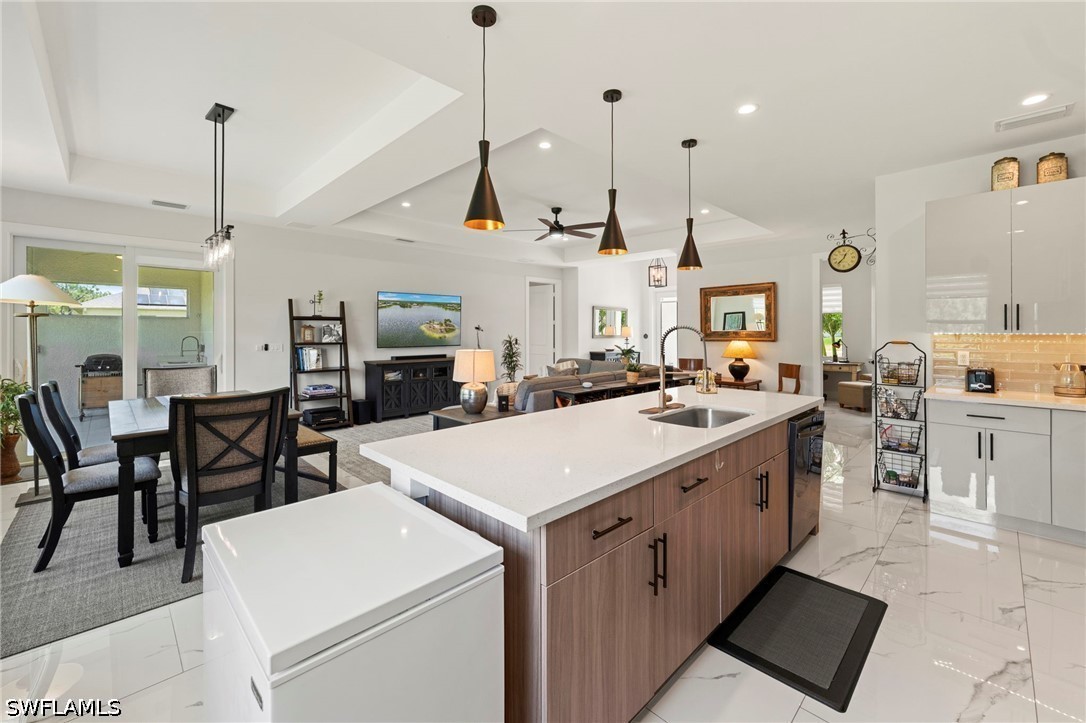 3 Bed SingleFamilyResidence for Sale in Naples, photo 13