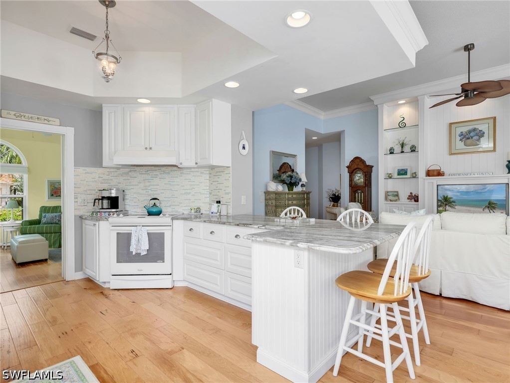 3 Bed Pool Home for Sale in Island Walk, photo 13