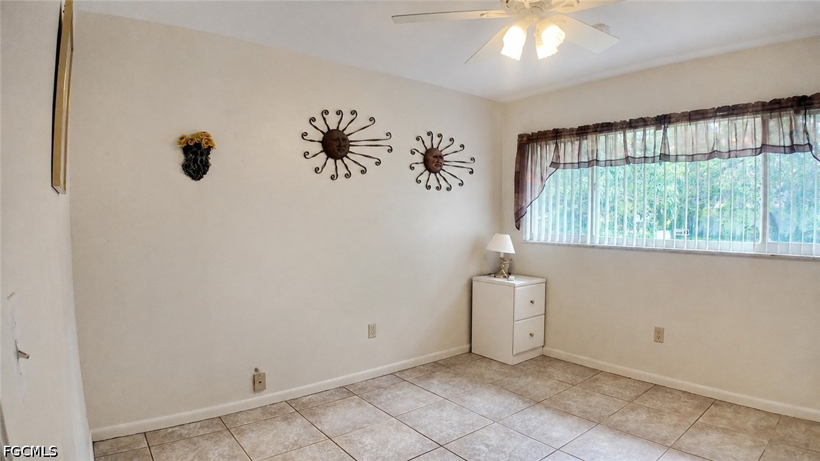 3 Bed SingleFamilyResidence for Sale in Naples, photo 13