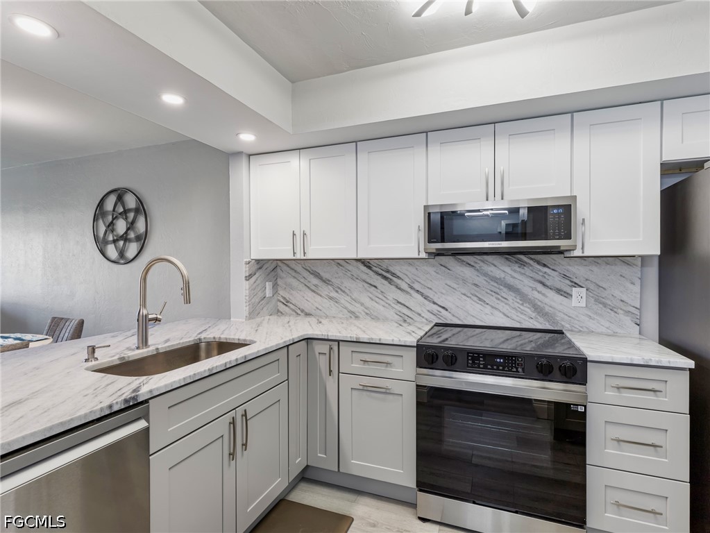 2 Bed Condominium for Sale in Cardinal Cove, photo 13