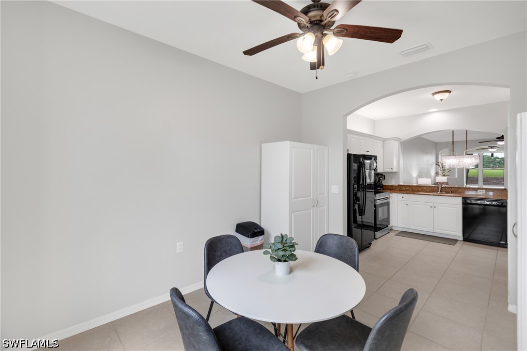 2 Bed Condominium for Sale in Naples, photo 13