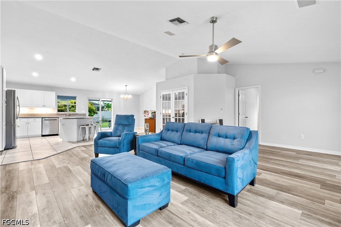 3 Bed SingleFamilyResidence for Sale in Cape Coral, photo 13