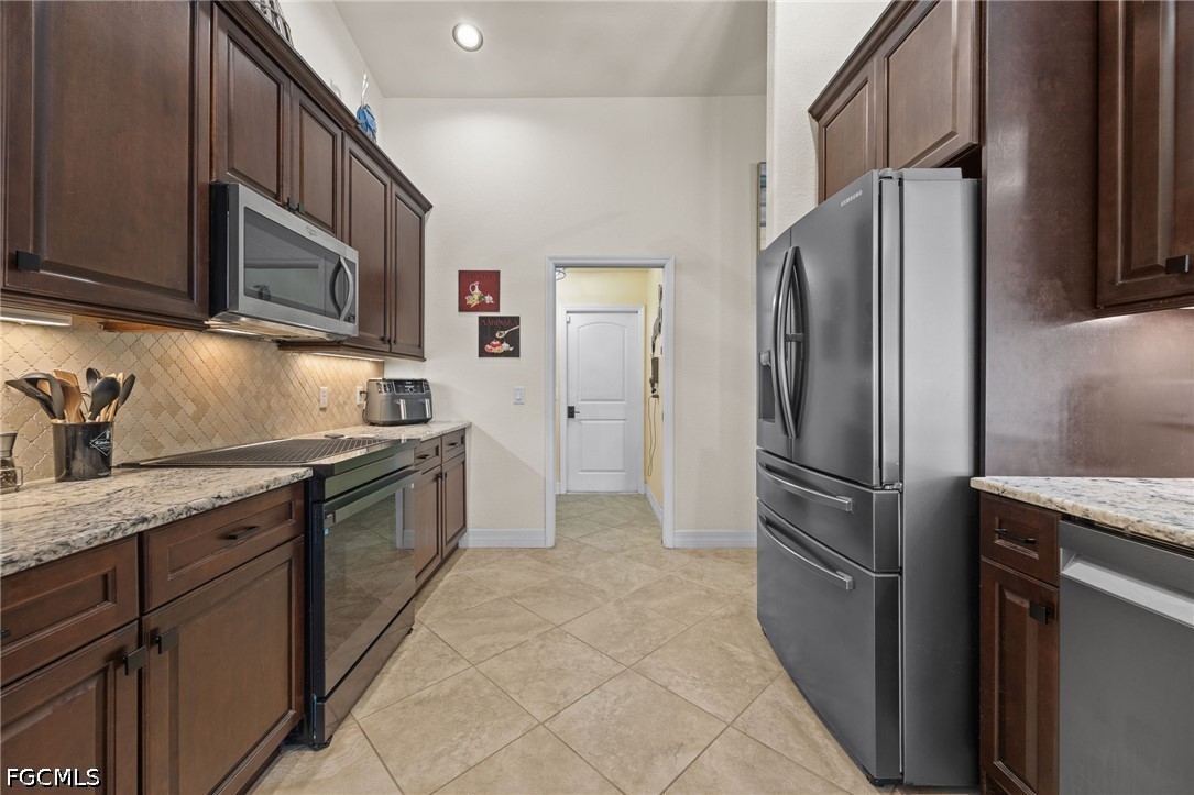 3 Bed Pool Home for Sale in Cape Coral, photo 13