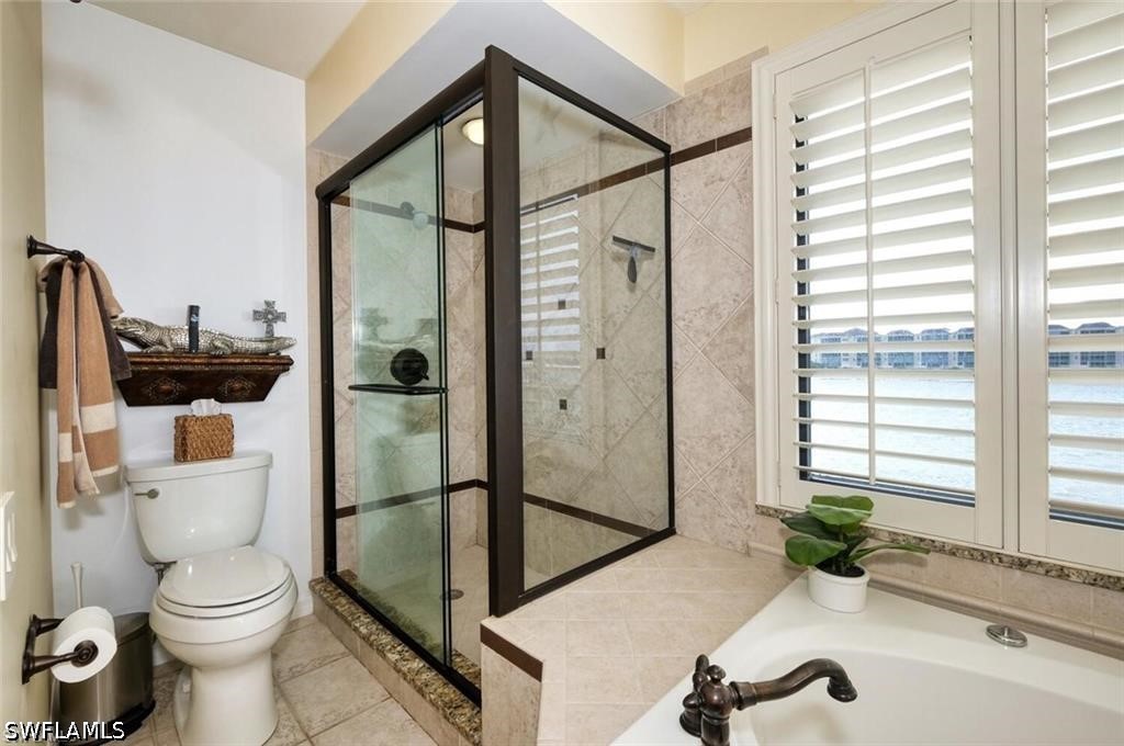 2 Bed Waterfront Home for Sale in La Peninsula, photo 13