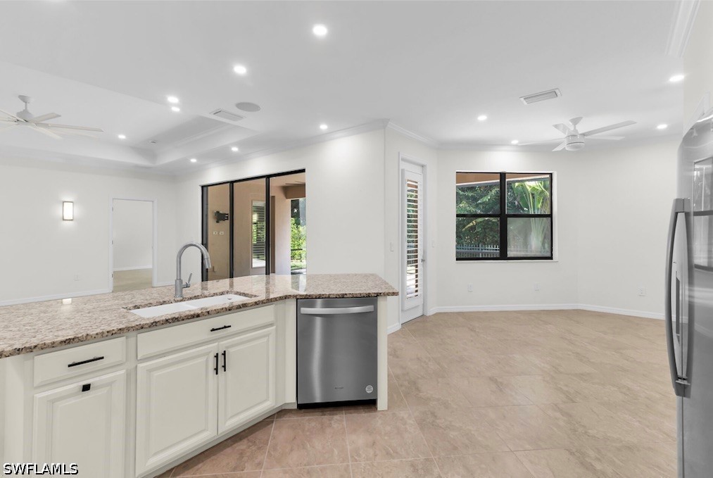 4 Bed SingleFamilyResidence for Sale in Naples, photo 13