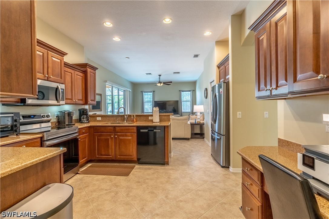 4 Bed Pool Home for Sale in Stoneybrook, photo 13