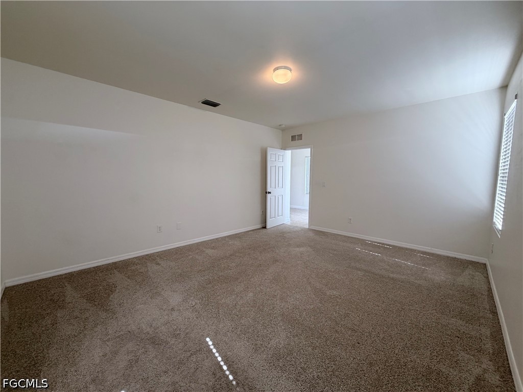 3 Bed SingleFamilyResidence for Sale in Cape Coral, photo 13