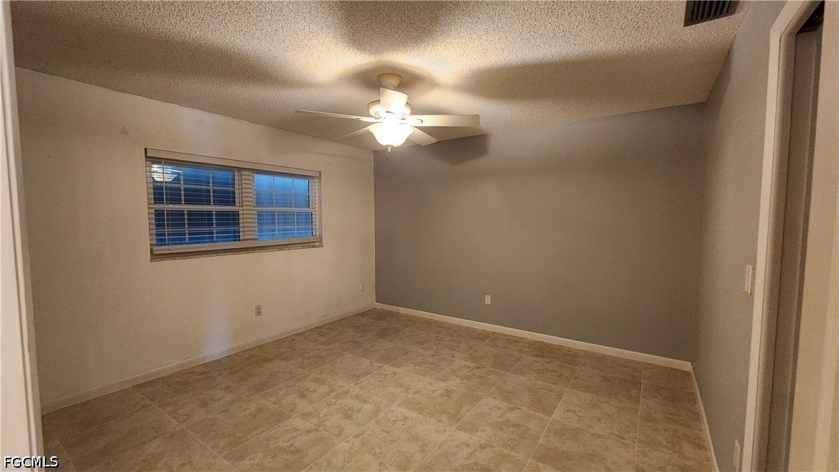 3 Bed Waterfront Home for Sale in Fort Myers, photo 13