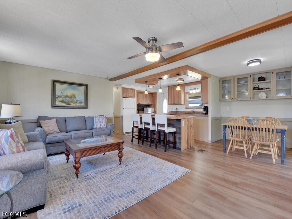 2 Bed ManufacturedHome for Sale in Fort Myers, photo 13