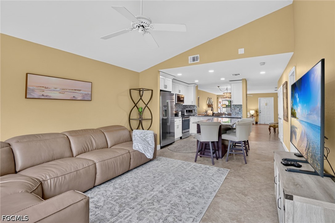 3 Bed Condominium for Sale in Fort Myers, photo 13
