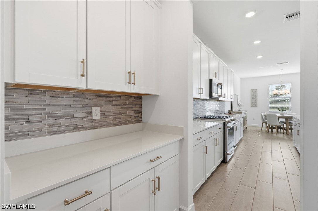4 Bed SingleFamilyResidence for Sale in Estero, photo 13