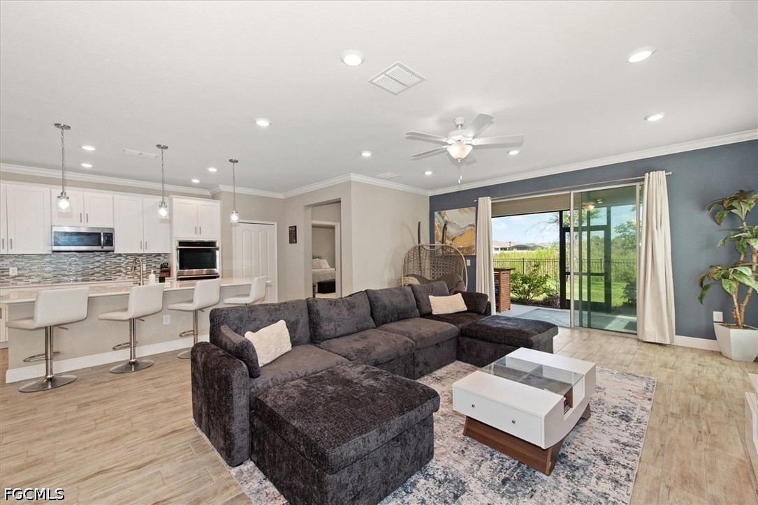 4 Bed SingleFamilyResidence for Sale in Brightwater, photo 13