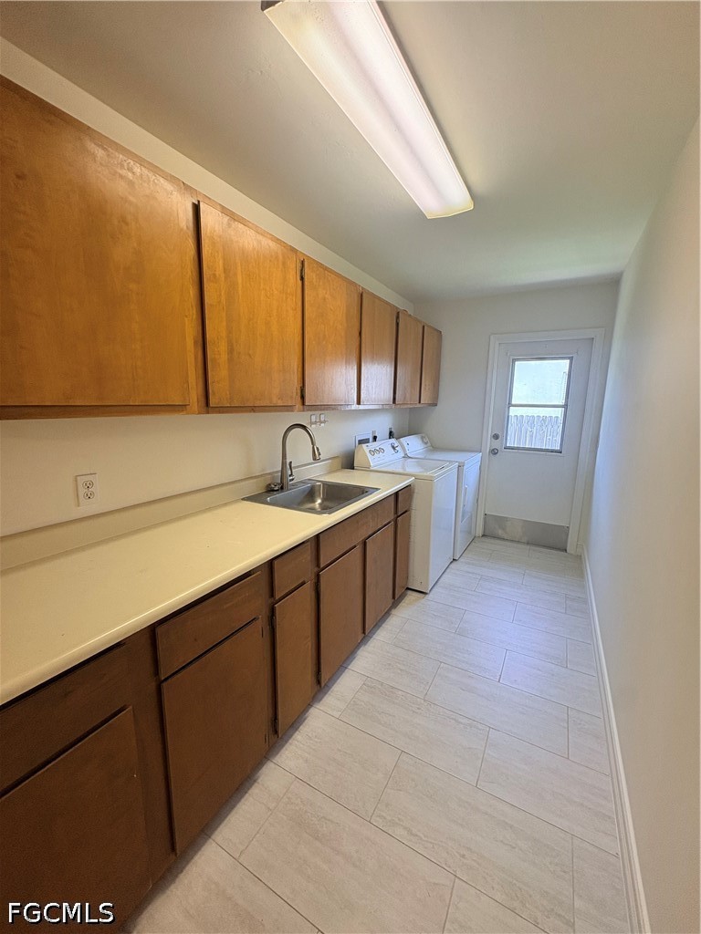 3 Bed SingleFamilyResidence for Sale in Cape Coral, photo 13