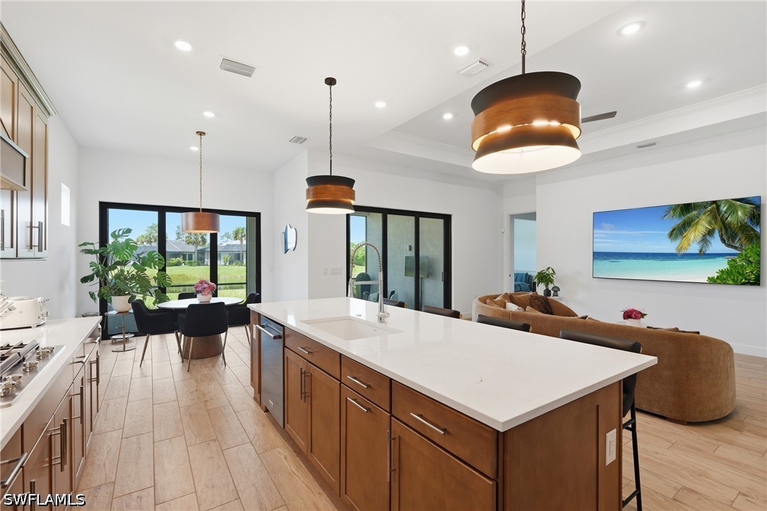 3 Bed Waterfront Home for Sale in Naples, photo 13