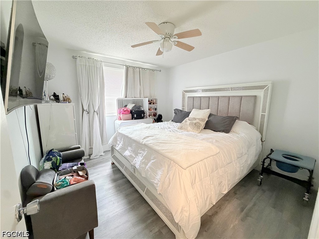 3 Bed Pool Home for Sale in Cape Coral, photo 13