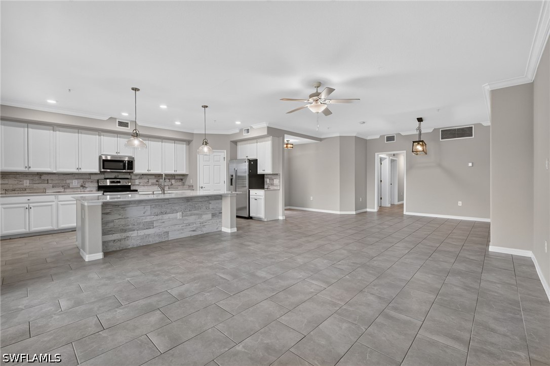 3 Bed Waterfront Home for Sale in Fort Myers, photo 13