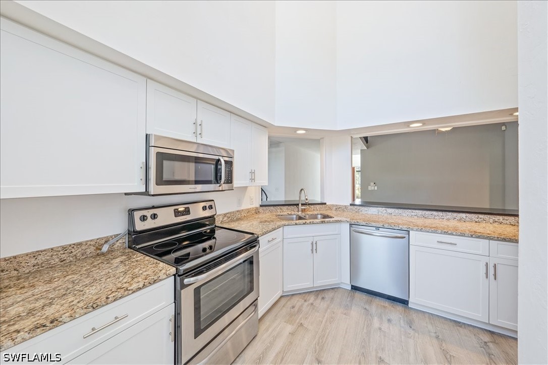3 Bed SingleFamilyResidence for Sale in Lake Club Villas, photo 13