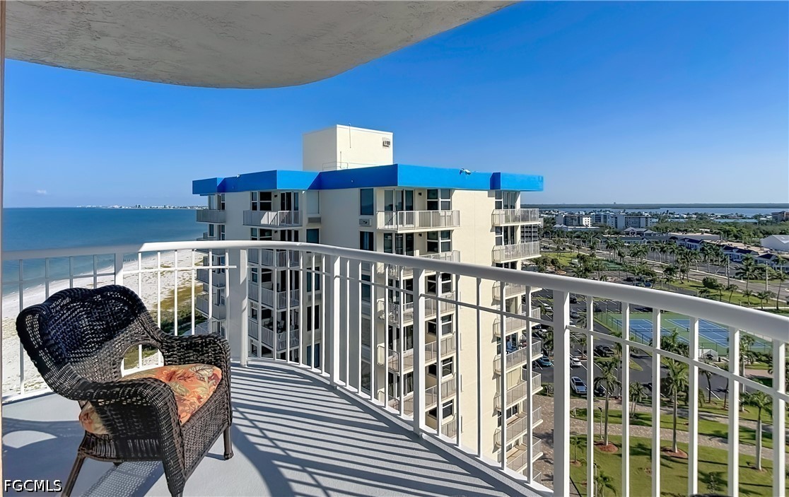 3 Bed Pool Home for Sale in Fort Myers Beach, photo 13