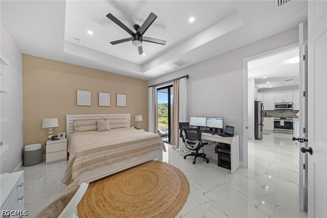 4 Bed SingleFamilyResidence for Sale in Lehigh Acres, photo 13