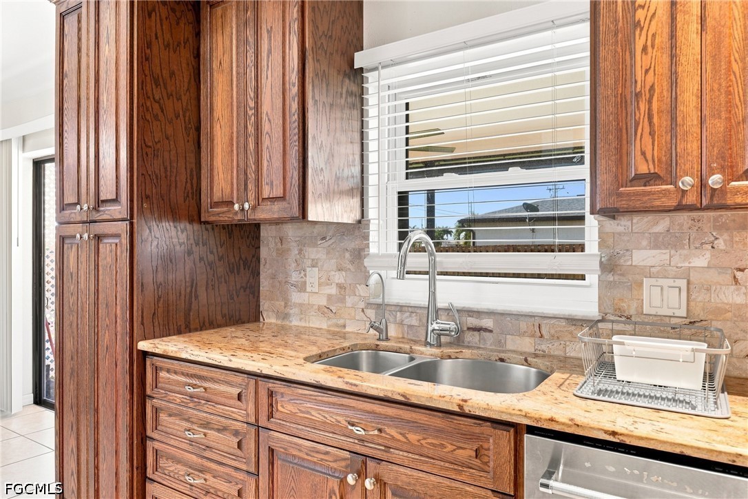 3 Bed SingleFamilyResidence for Sale in Cape Coral, photo 13