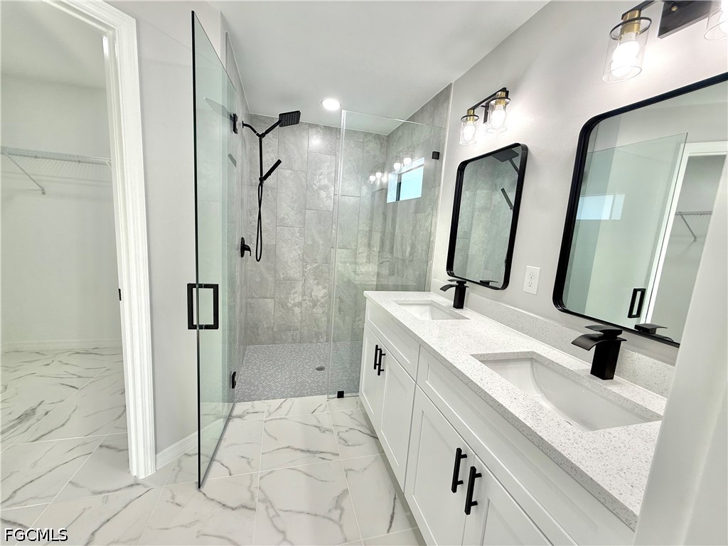 3 Bed SingleFamilyResidence for Sale in Cape Coral, photo 13