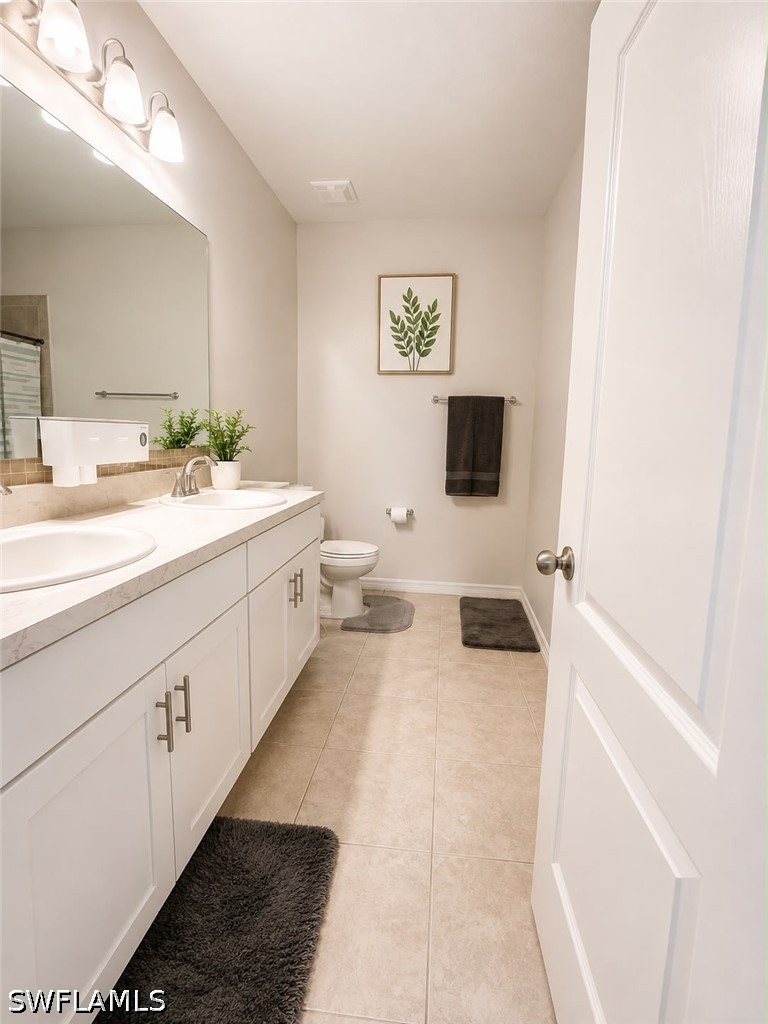 4 Bed SingleFamilyResidence for Sale in Lehigh Acres, photo 13