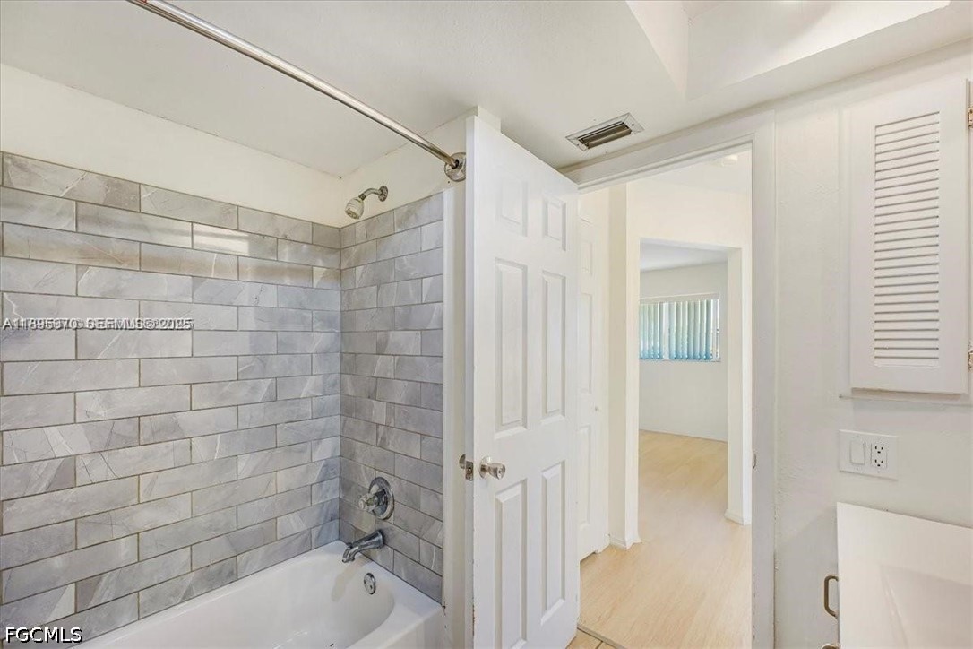 3 Bed Pool Home for Sale in Cape Coral, photo 13