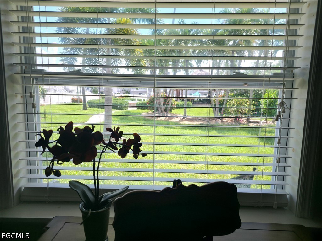 1 Bed Pool Home for Sale in Fort Myers, photo 13