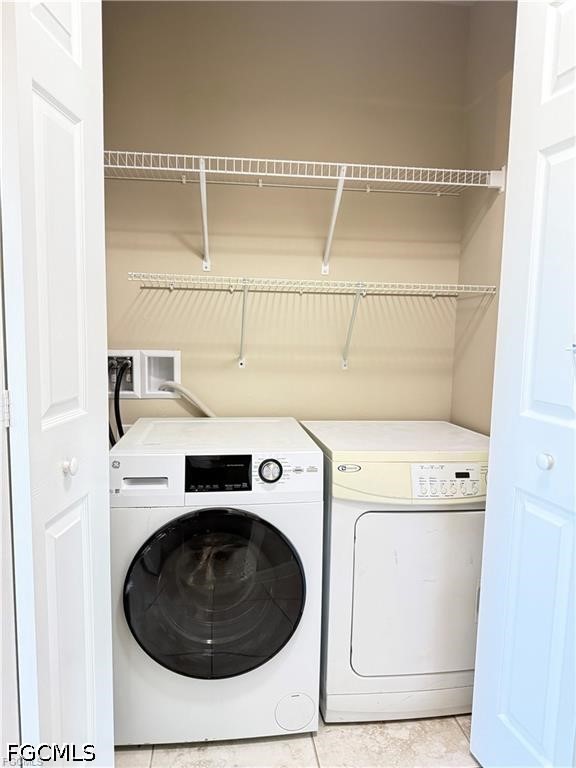 3 Bed SingleFamilyResidence for Sale in Cape Coral, photo 13