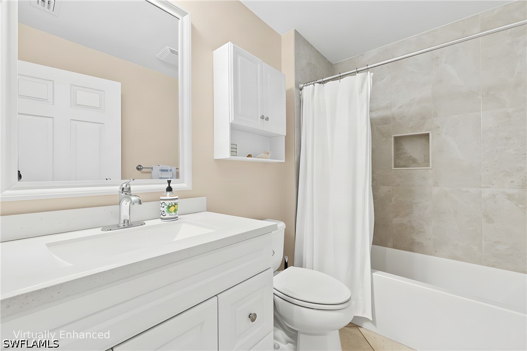 3 Bed Waterfront Home for Sale in Verona Walk, photo 13