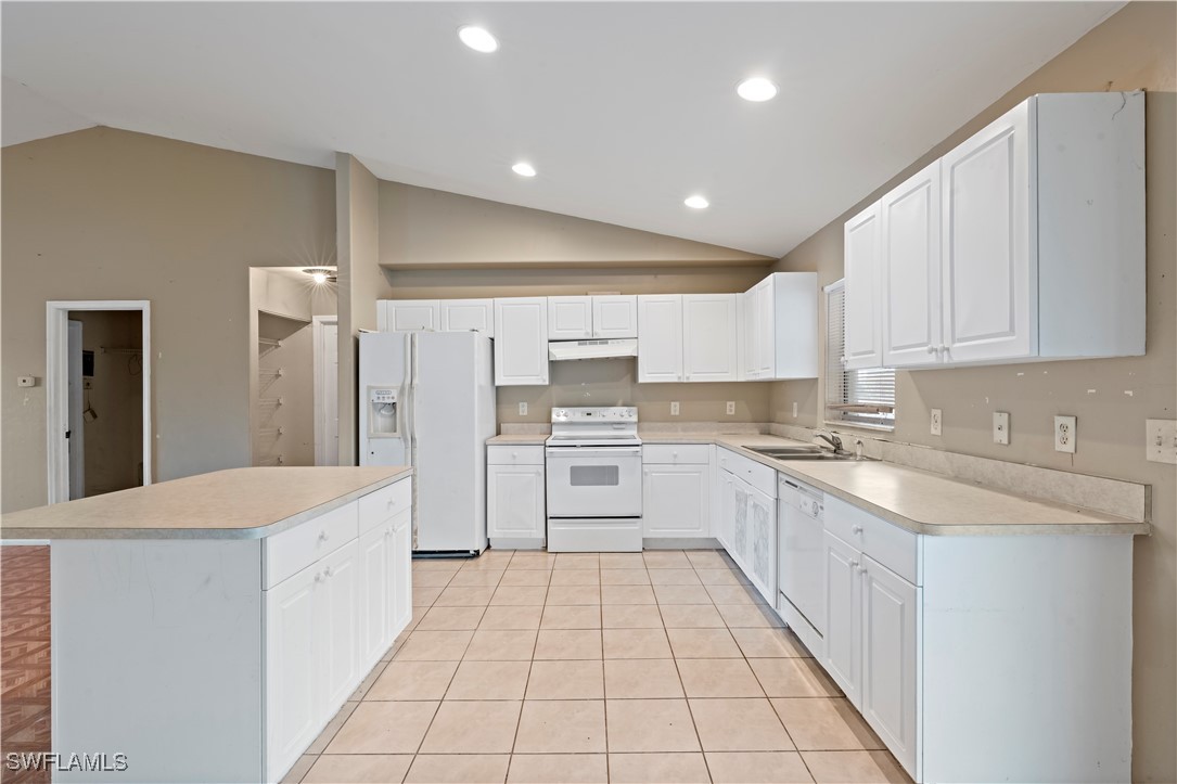 4 Bed SingleFamilyResidence for Sale in Lehigh Acres, FL — photo 14