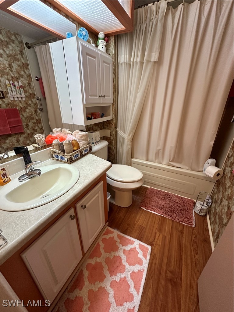 2 Bed ManufacturedHome for Sale in Carriage Village, FL — photo 14