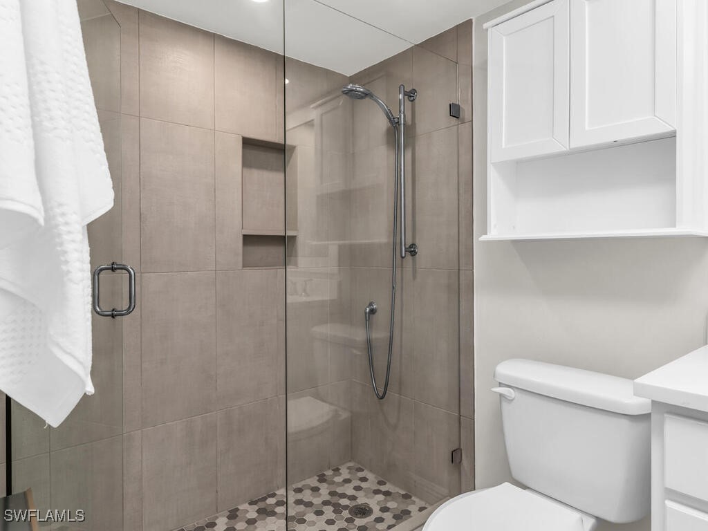 1 Bed Condominium for Sale in Seabreeze Apts, FL, $228,900 — photo 14