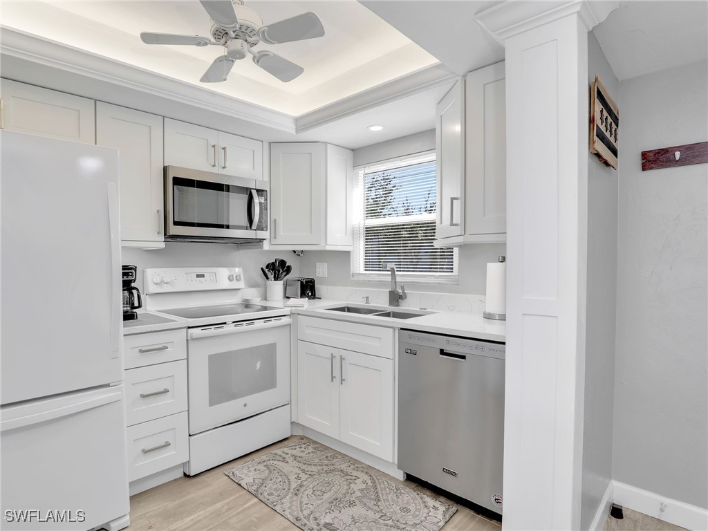 2 Bed Condominium for Sale in Fort Myers Beach, FL, $315,000 — photo 14