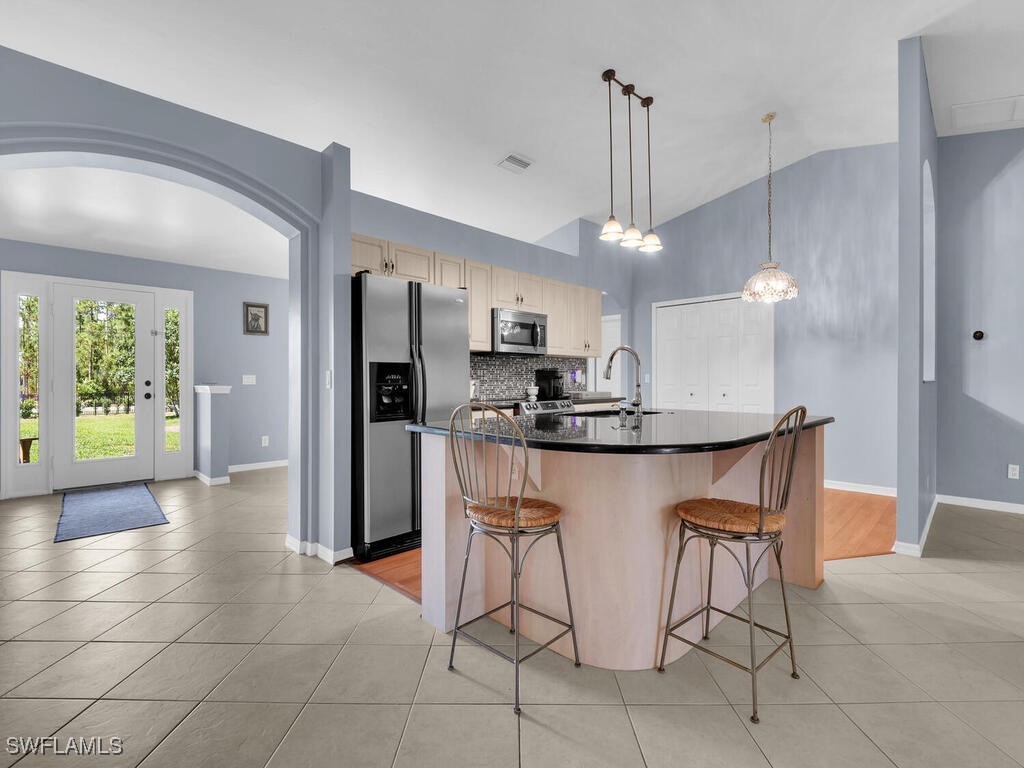 3 Bed SingleFamilyResidence for Sale in Naples, photo 14