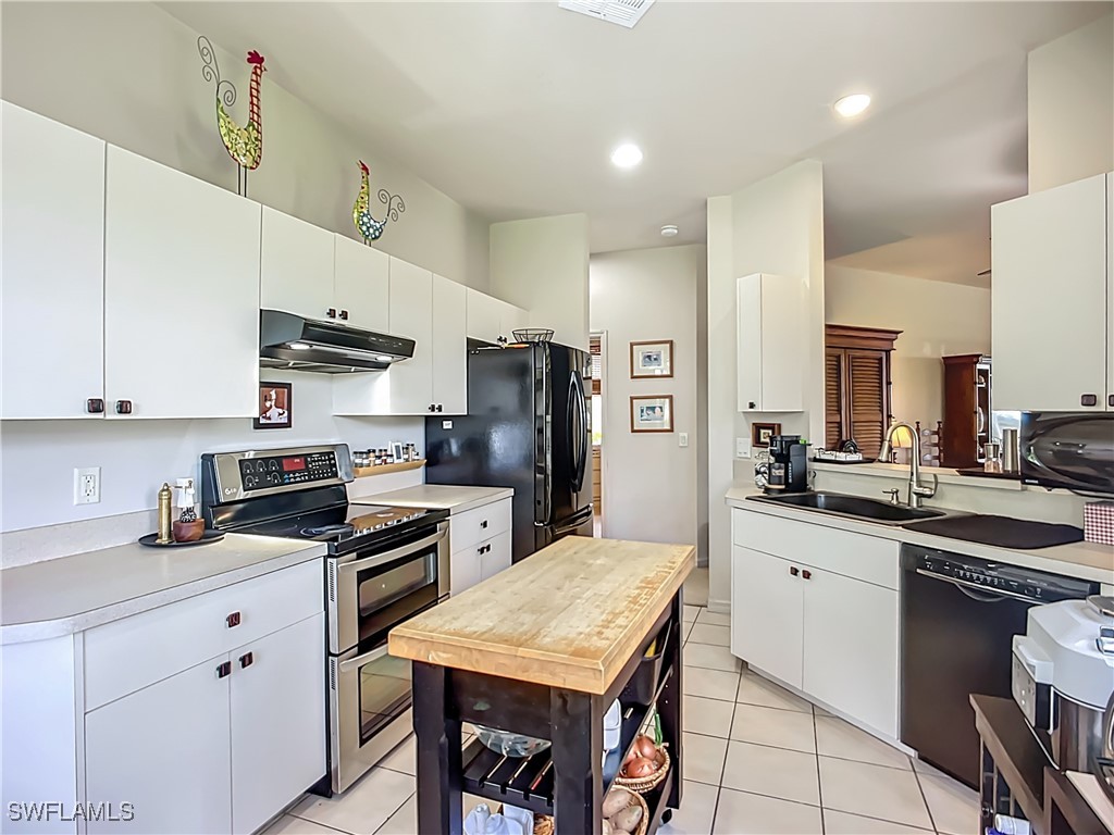 2 Bed Waterfront Home for Sale in Herons Glen, FL, $250,000 — photo 14