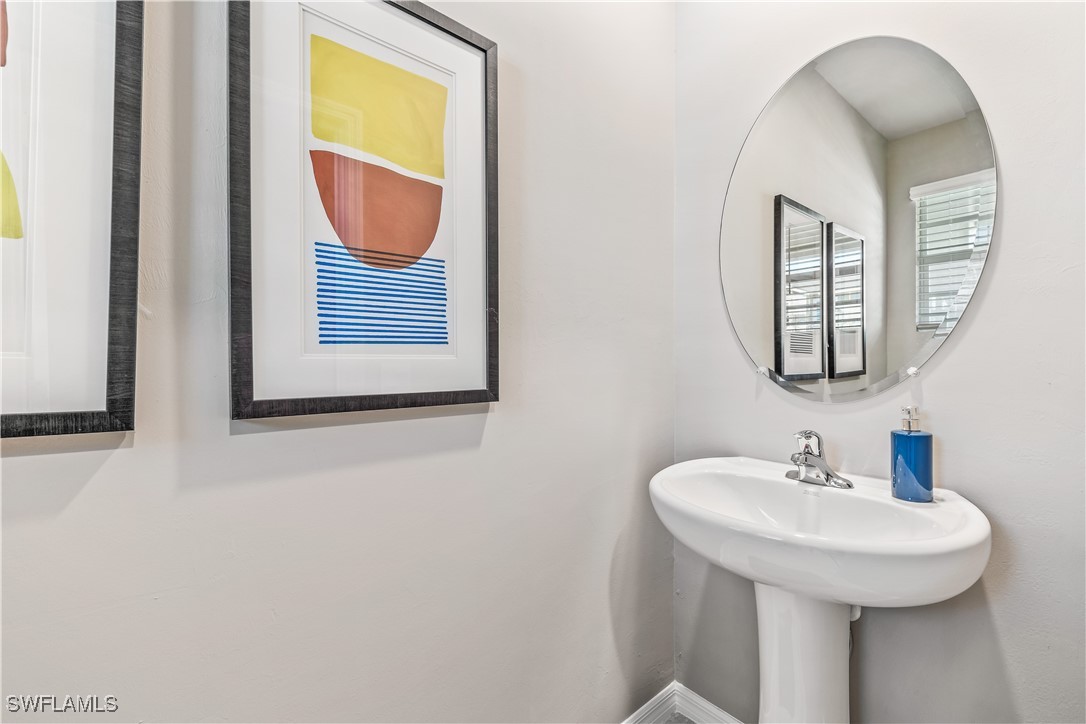 3 Bed Waterfront Home for Sale in Asher Park, photo 14