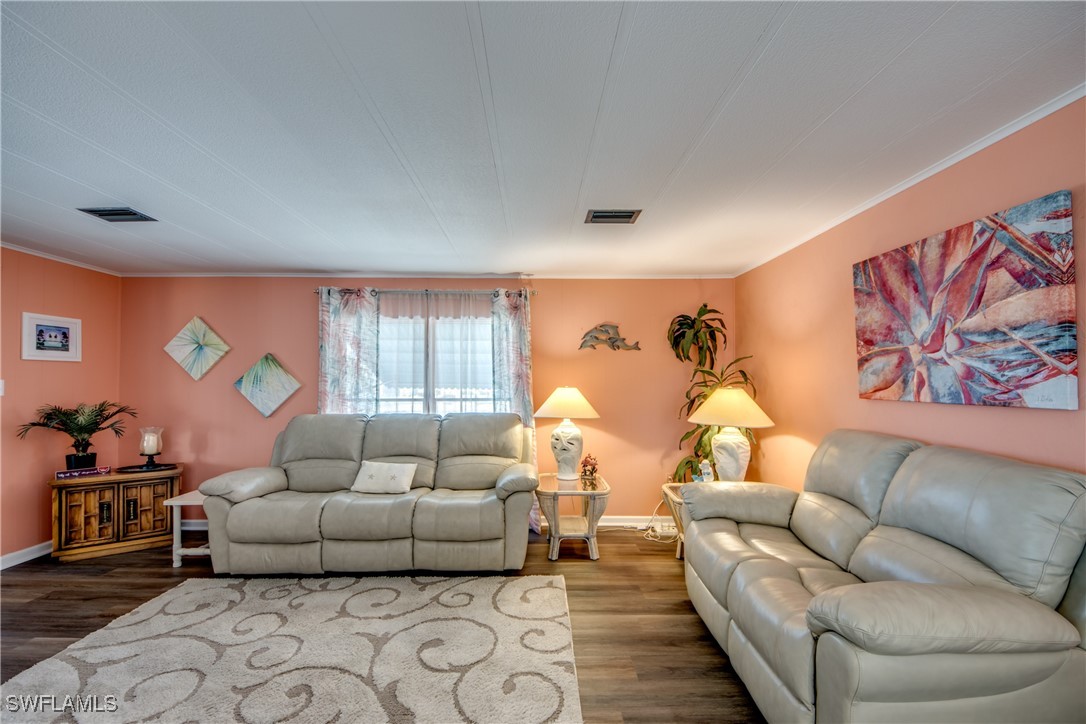 2 Bed ManufacturedHome for Sale in Pine Island Cove, photo 14