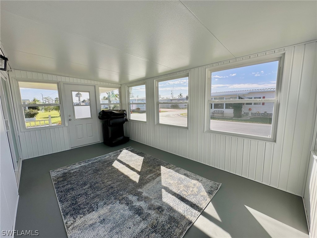 2 Bed ManufacturedHome for Sale in North Fort Myers, FL — photo 14