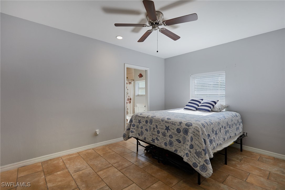 2 Bed SingleFamilyResidence for Sale in Buckingham, FL — photo 14
