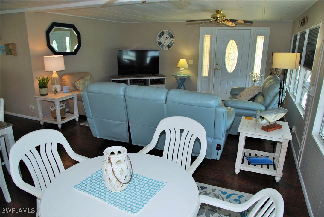 2 Bed ManufacturedHome for Sale in North Fort Myers, photo 14